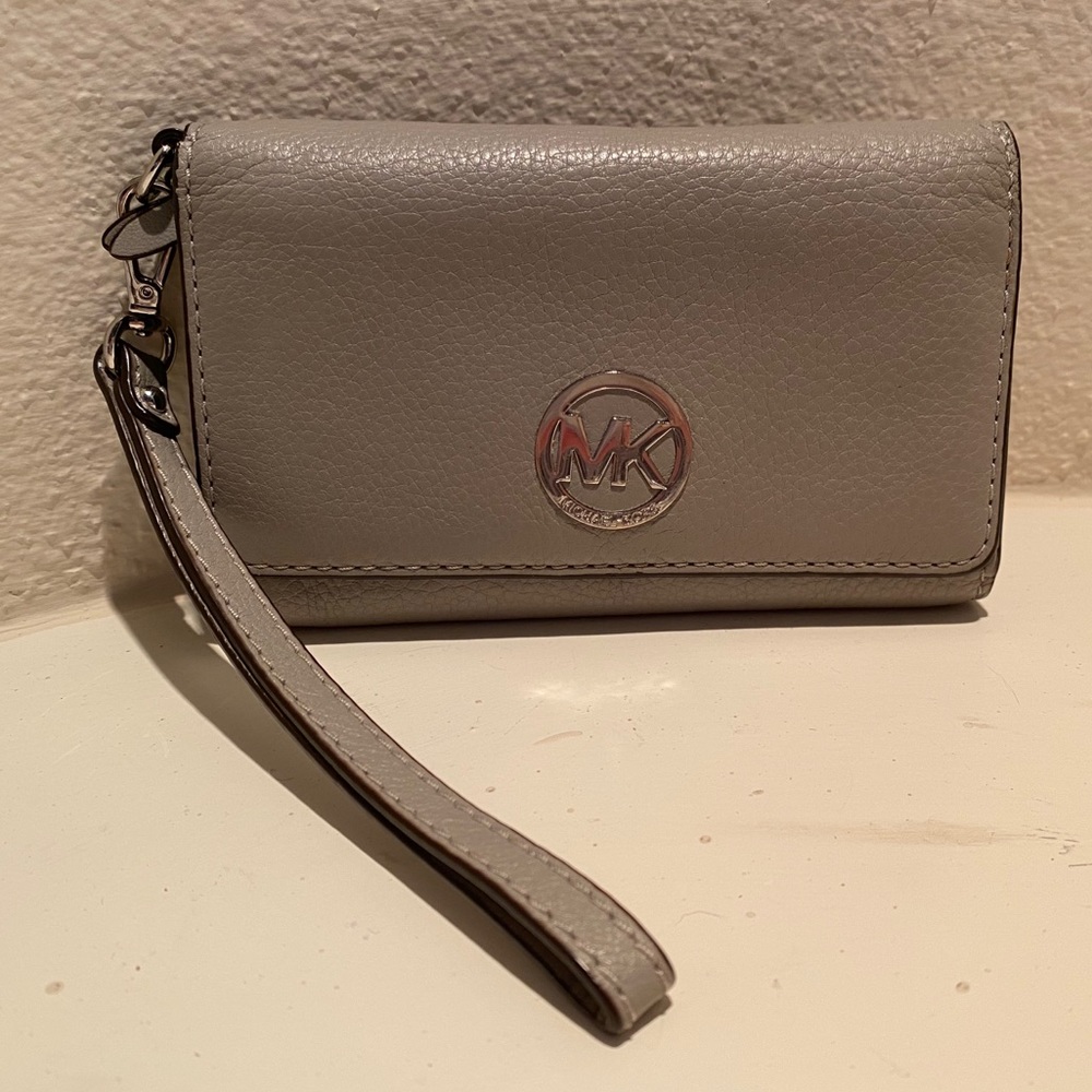 michael kors wallet/wristlet